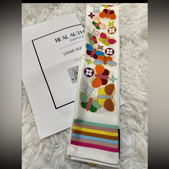 Preloved LOUIS VUITTON Silk Monogram Butterfly Bandeau - Picture 6 of 12